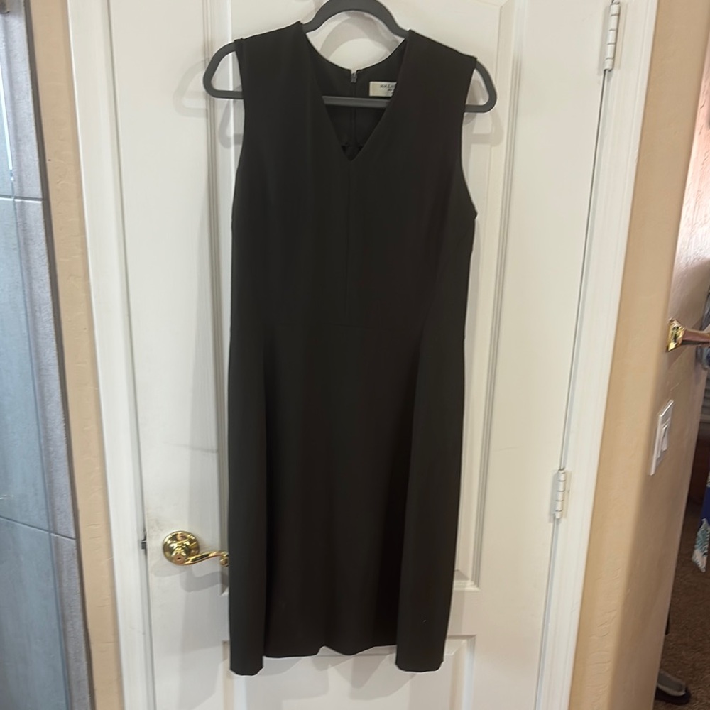 MM Lafleur Gray V-Neck Sleeveless Sheath Dress
